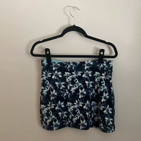 Tranquility tennis skirt with shorts - Picture 1 of 4